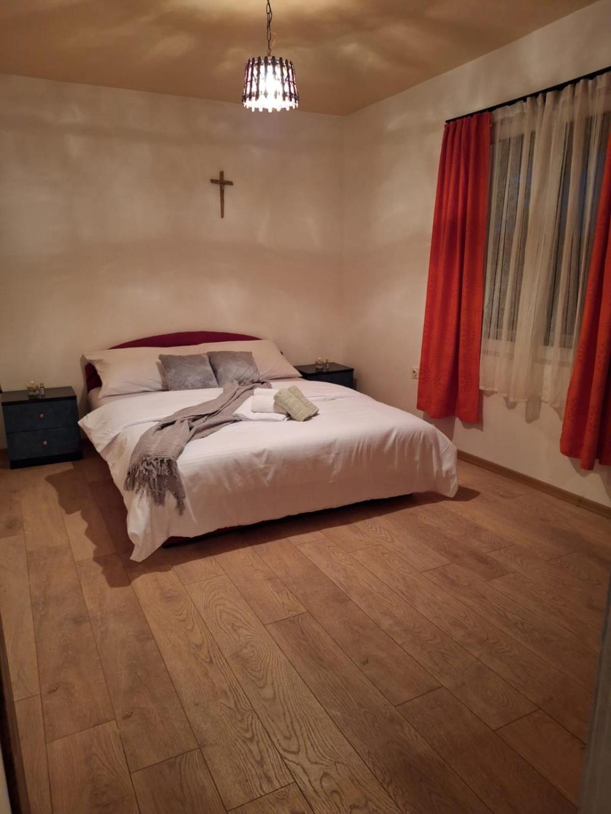 Dane Apartment